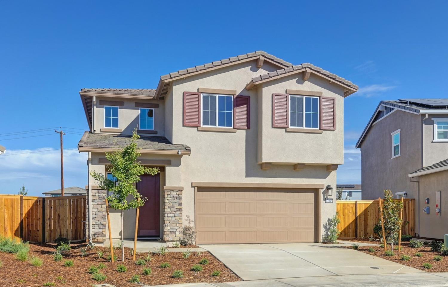 Detail Gallery Image 2 of 34 For 12049 Agen Cir, Rancho Cordova,  CA 95742 - 3 Beds | 2/1 Baths