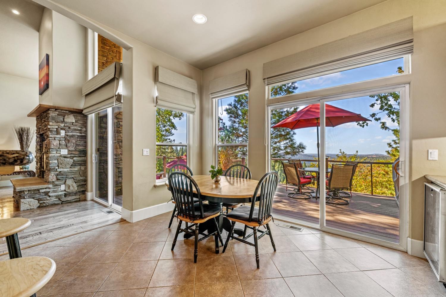 Detail Gallery Image 16 of 67 For 4686 Pinta Ct, Camino,  CA 95709 - 3 Beds | 3/2 Baths