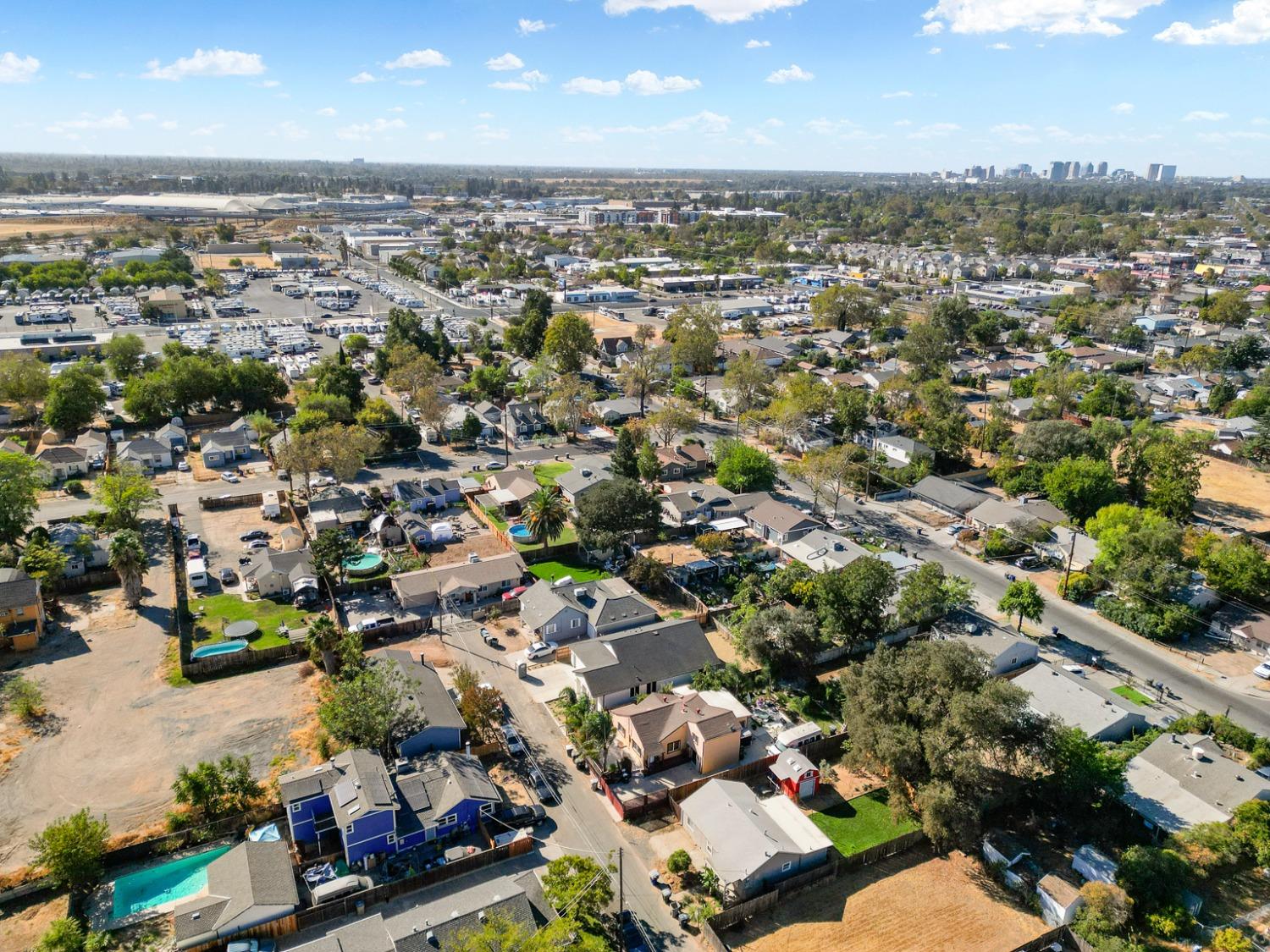 Detail Gallery Image 31 of 33 For 2621 Selma St, Sacramento,  CA 95815 - 3 Beds | 2 Baths