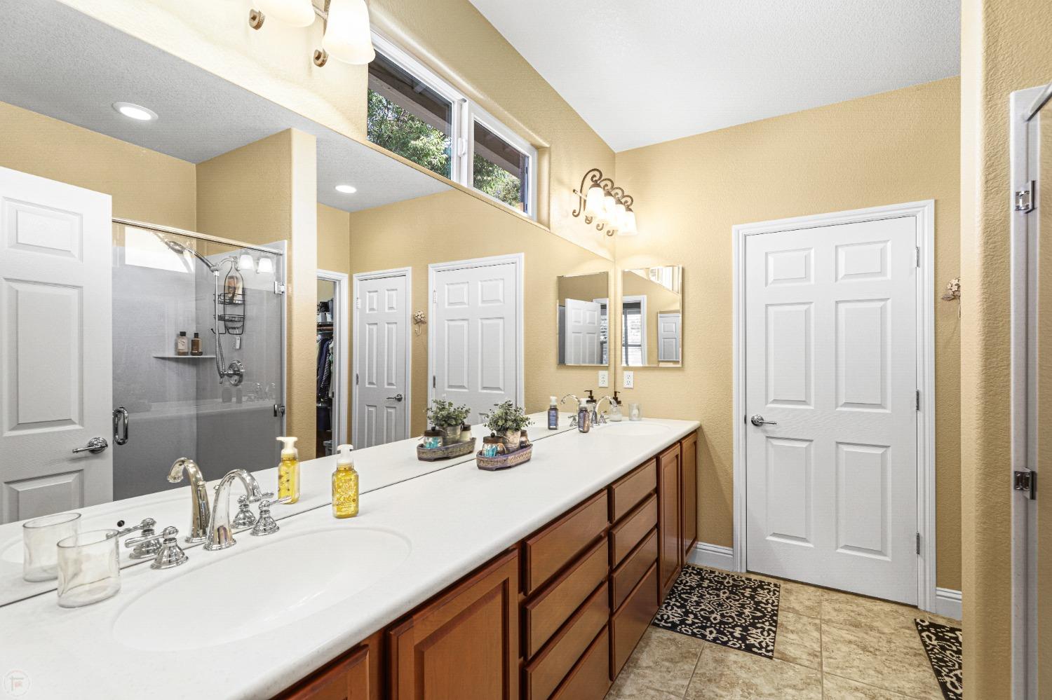 Detail Gallery Image 28 of 91 For 2395 Nutwood Pl, Manteca,  CA 95336 - 2 Beds | 2 Baths