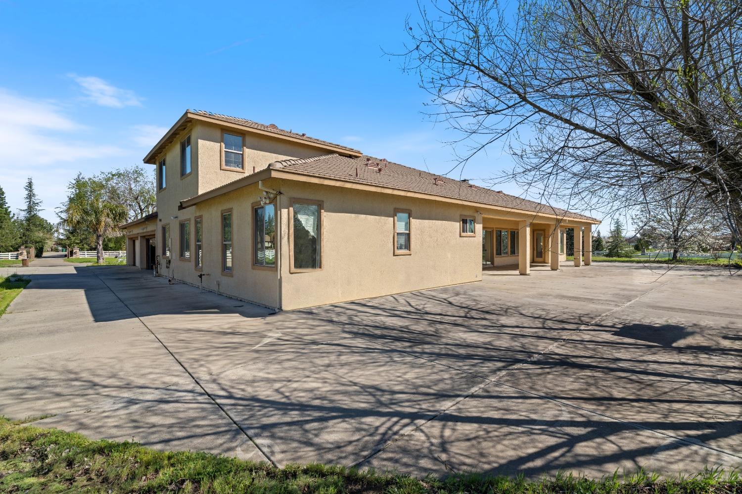 Detail Gallery Image 26 of 34 For 12660 Jodhpur Ct, Wilton,  CA 95693 - 5 Beds | 5/1 Baths