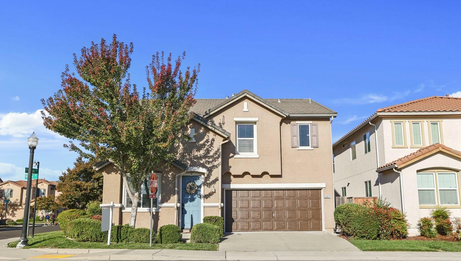 Detail Gallery Image 2 of 43 For 3057 Mabry Dr, Sacramento,  CA 95835 - 5 Beds | 3 Baths