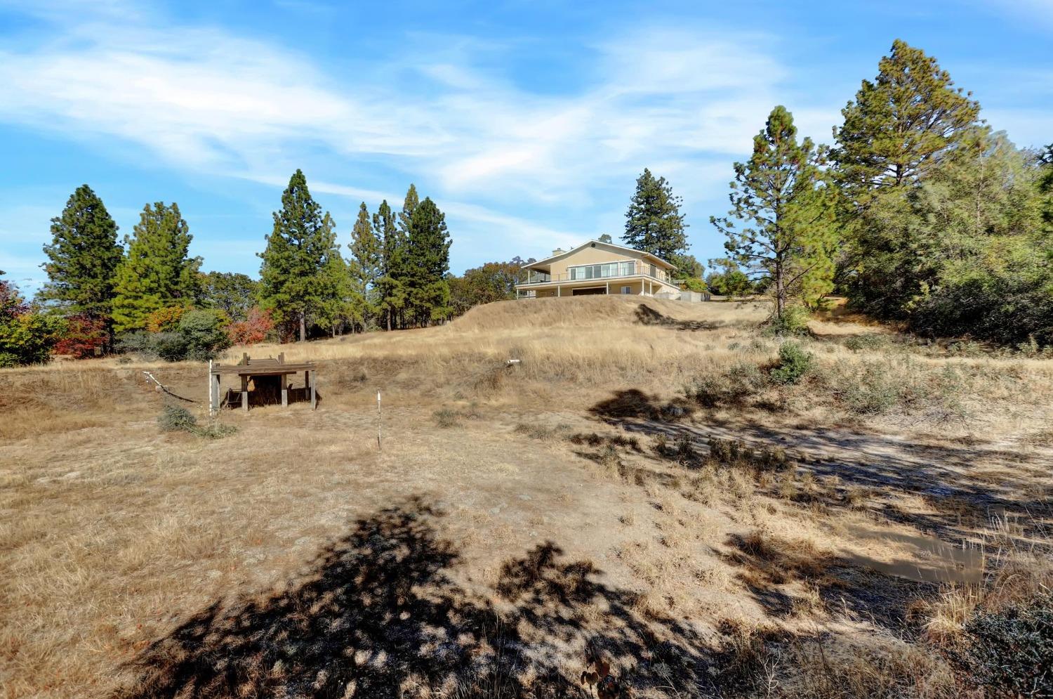 Detail Gallery Image 8 of 64 For 16174 Thornberry Ln, Grass Valley,  CA 95949 - 3 Beds | 4 Baths