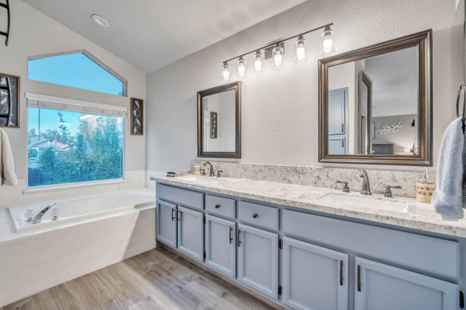 Detail Gallery Image 27 of 46 For 4929 Fawnridge Ct, Antelope,  CA 95843 - 3 Beds | 2/1 Baths