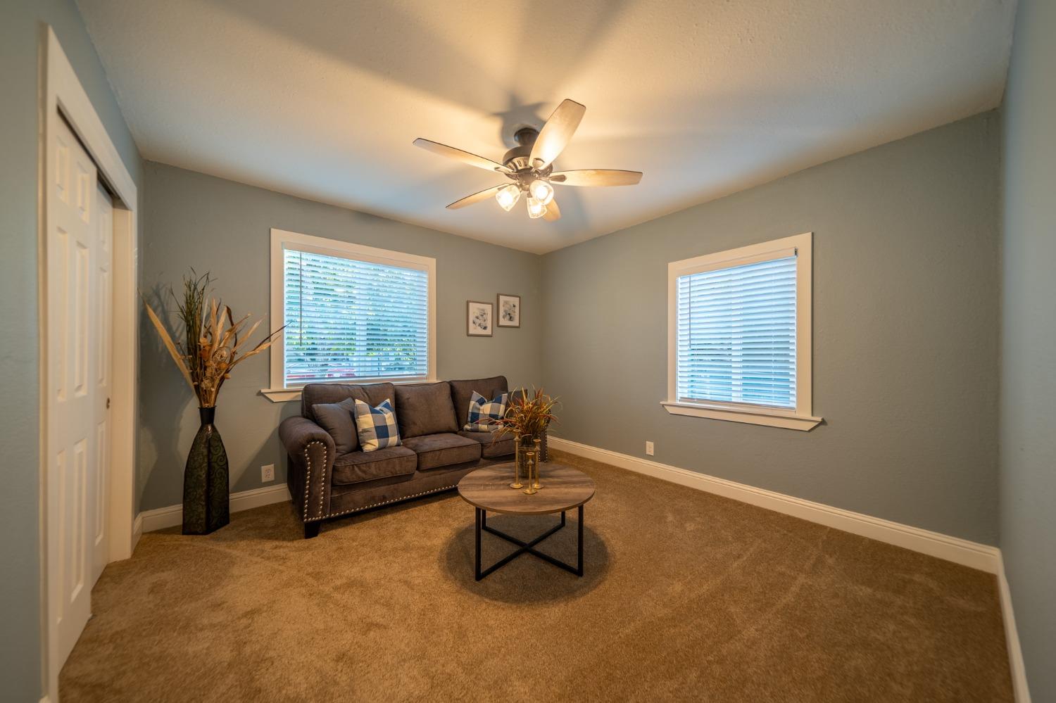 Detail Gallery Image 24 of 34 For 3231 32nd Ave, Sacramento,  CA 95824 - 3 Beds | 1/1 Baths