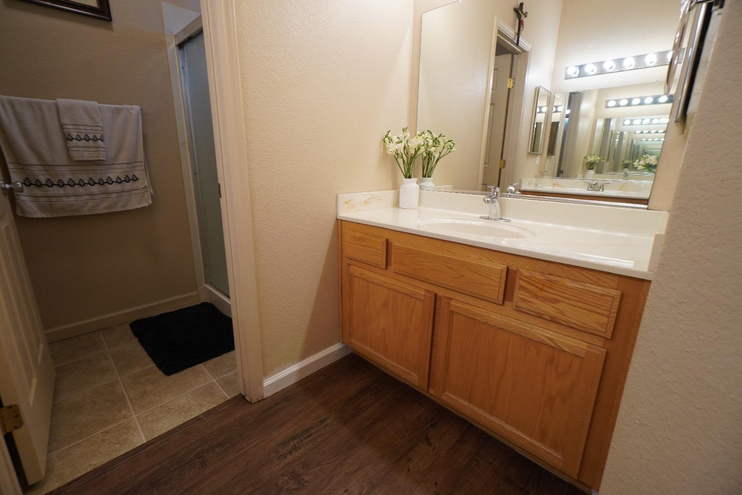 Detail Gallery Image 13 of 21 For 1585 Monroe, Lodi,  CA 95242 - 3 Beds | 2/1 Baths