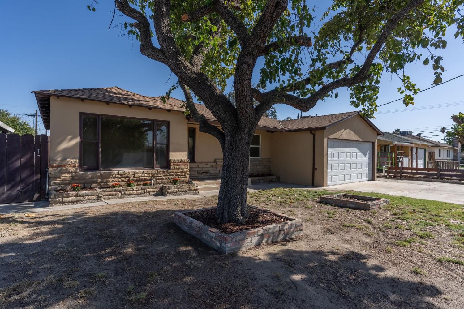 Detail Gallery Image 5 of 28 For 2412 Joy Ave, Ceres,  CA 95307 - 3 Beds | 2 Baths