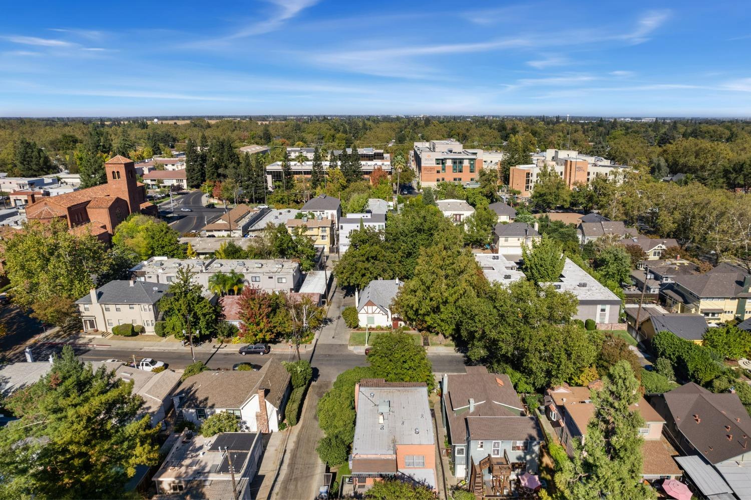 Detail Gallery Image 48 of 49 For 3933 K St, Sacramento,  CA 95816 - 3 Beds | 1 Baths