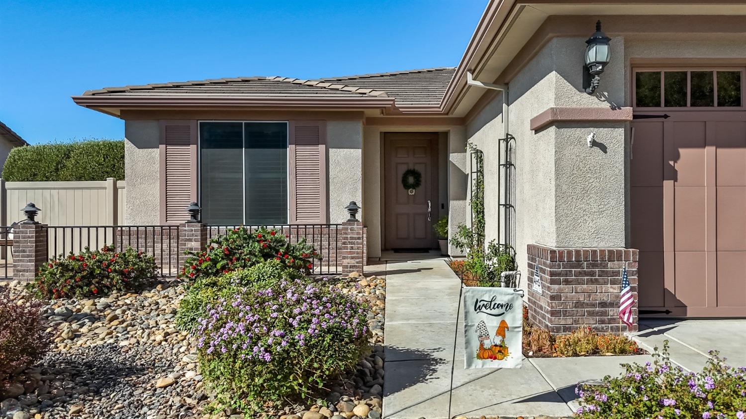 Detail Gallery Image 6 of 91 For 2395 Nutwood Pl, Manteca,  CA 95336 - 2 Beds | 2 Baths