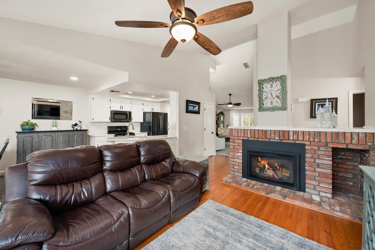 Detail Gallery Image 15 of 48 For 3601 Sawyer Ct, Diamond Springs,  CA 95619 - 3 Beds | 2 Baths