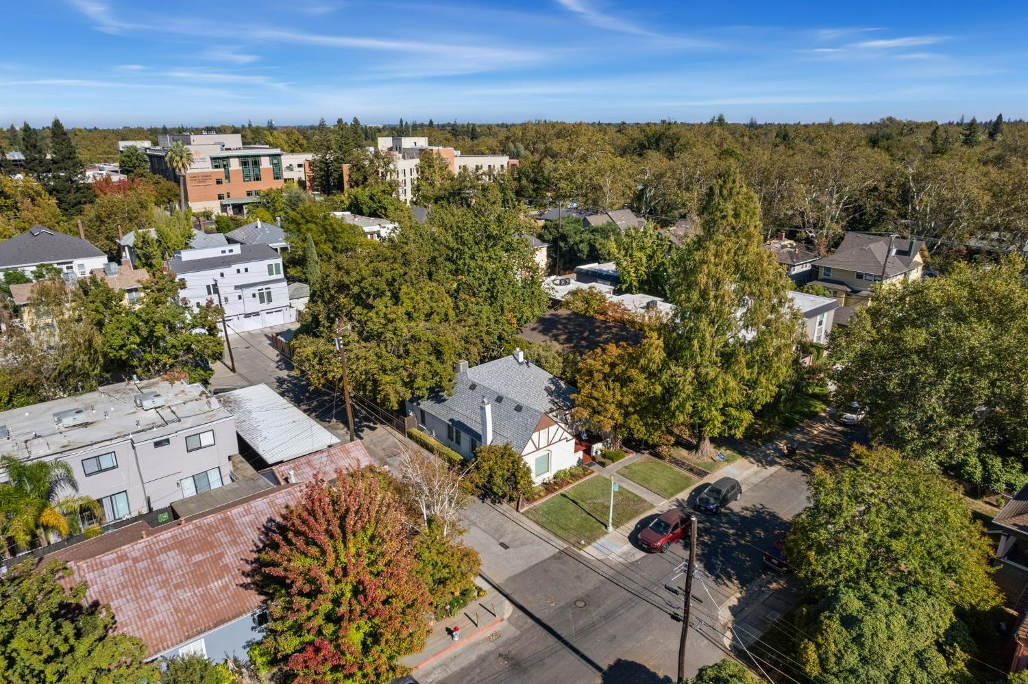 Detail Gallery Image 43 of 49 For 3933 K St, Sacramento,  CA 95816 - 3 Beds | 1 Baths