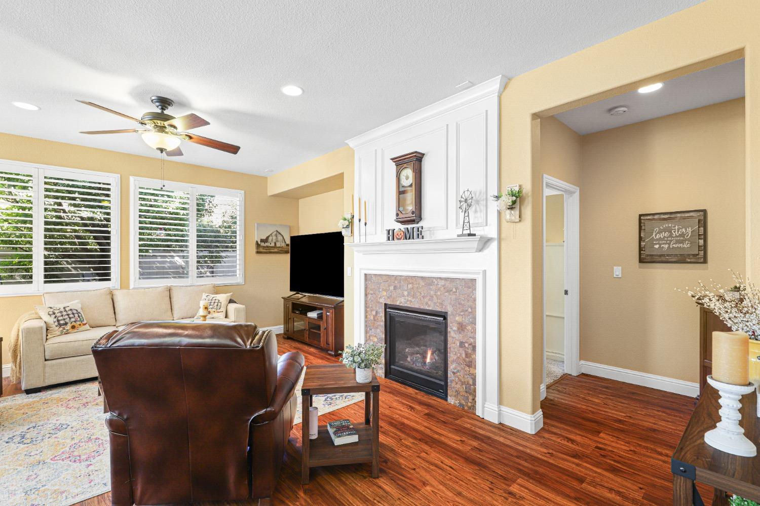 Detail Gallery Image 21 of 91 For 2395 Nutwood Pl, Manteca,  CA 95336 - 2 Beds | 2 Baths