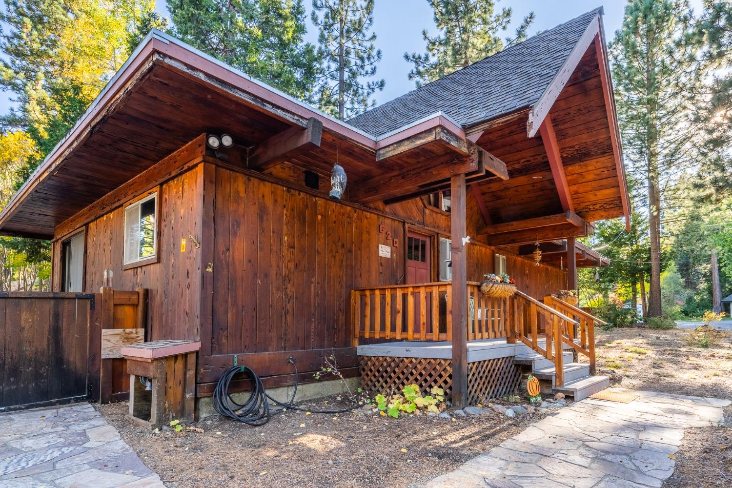 Detail Gallery Image 3 of 24 For 620 Tavern Dr, Tahoe City,  CA 96145 - 3 Beds | 2 Baths