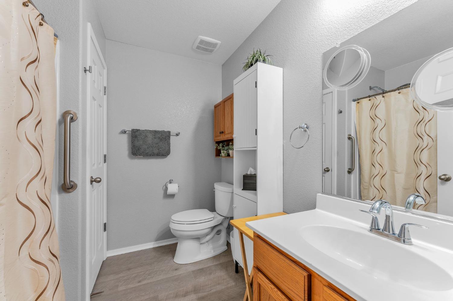 Detail Gallery Image 7 of 50 For 759 Weeping Willow Way, Lincoln,  CA 95648 - 4 Beds | 2 Baths