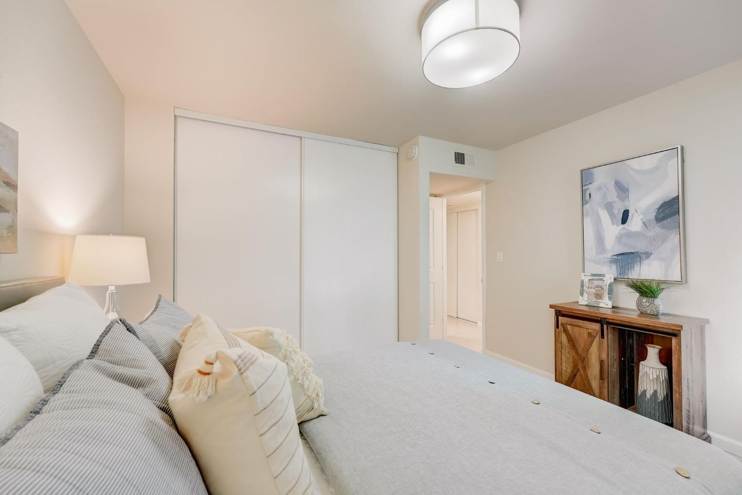 Detail Gallery Image 12 of 21 For 2708 Oak Rd #42,  Walnut Creek,  CA 94597 - 2 Beds | 1 Baths