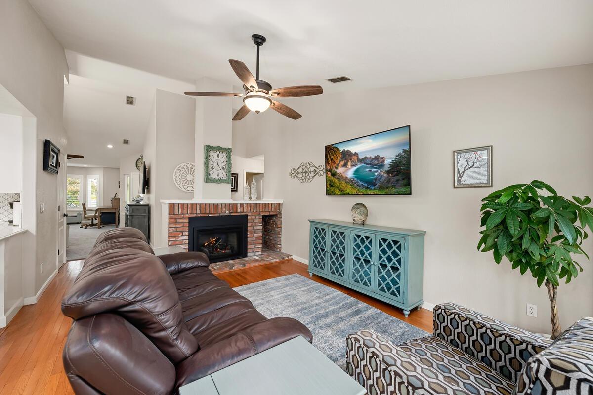 Detail Gallery Image 14 of 48 For 3601 Sawyer Ct, Diamond Springs,  CA 95619 - 3 Beds | 2 Baths