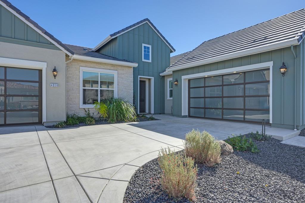 Detail Gallery Image 8 of 90 For 4058 Whitney Vista Ln, Rocklin,  CA 95677 - 4 Beds | 3/1 Baths