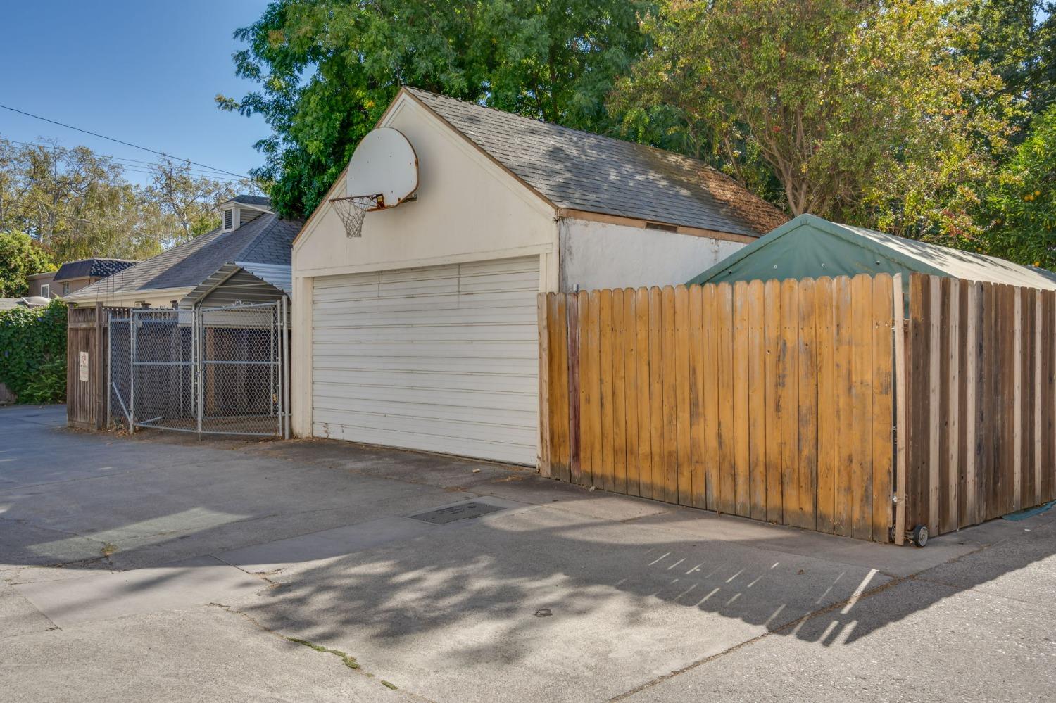 Detail Gallery Image 37 of 49 For 3933 K St, Sacramento,  CA 95816 - 3 Beds | 1 Baths