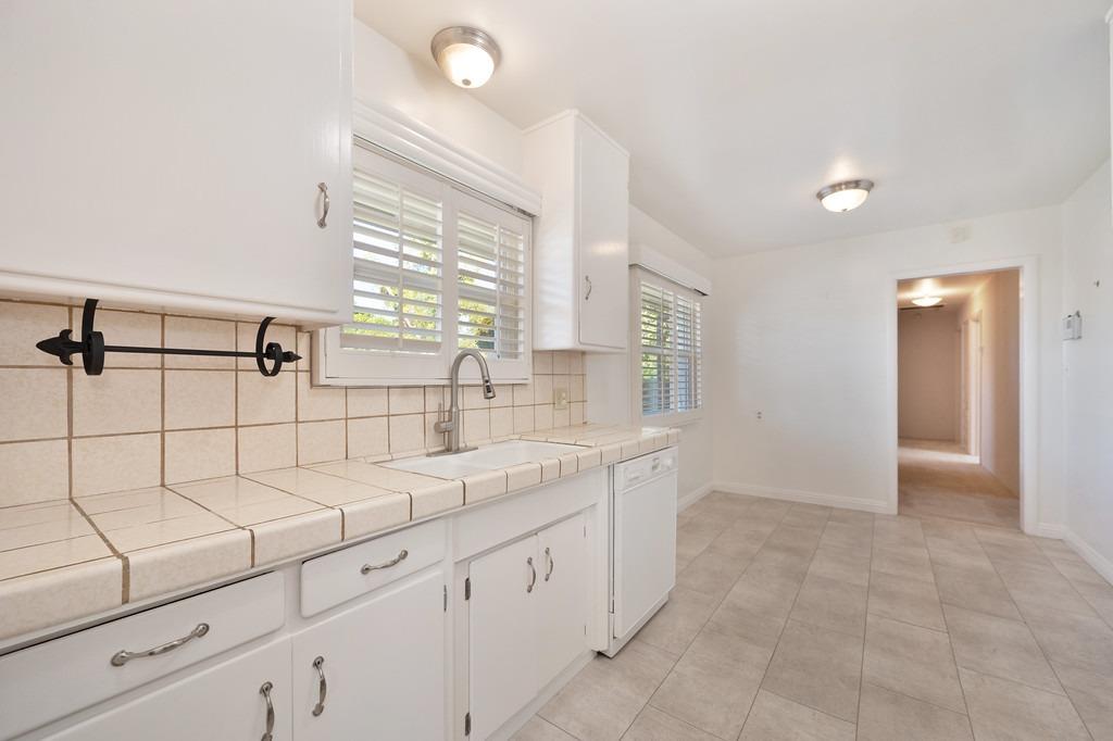 Detail Gallery Image 15 of 64 For 1444 Overholtzer Dr, Modesto,  CA 95355 - 3 Beds | 2 Baths