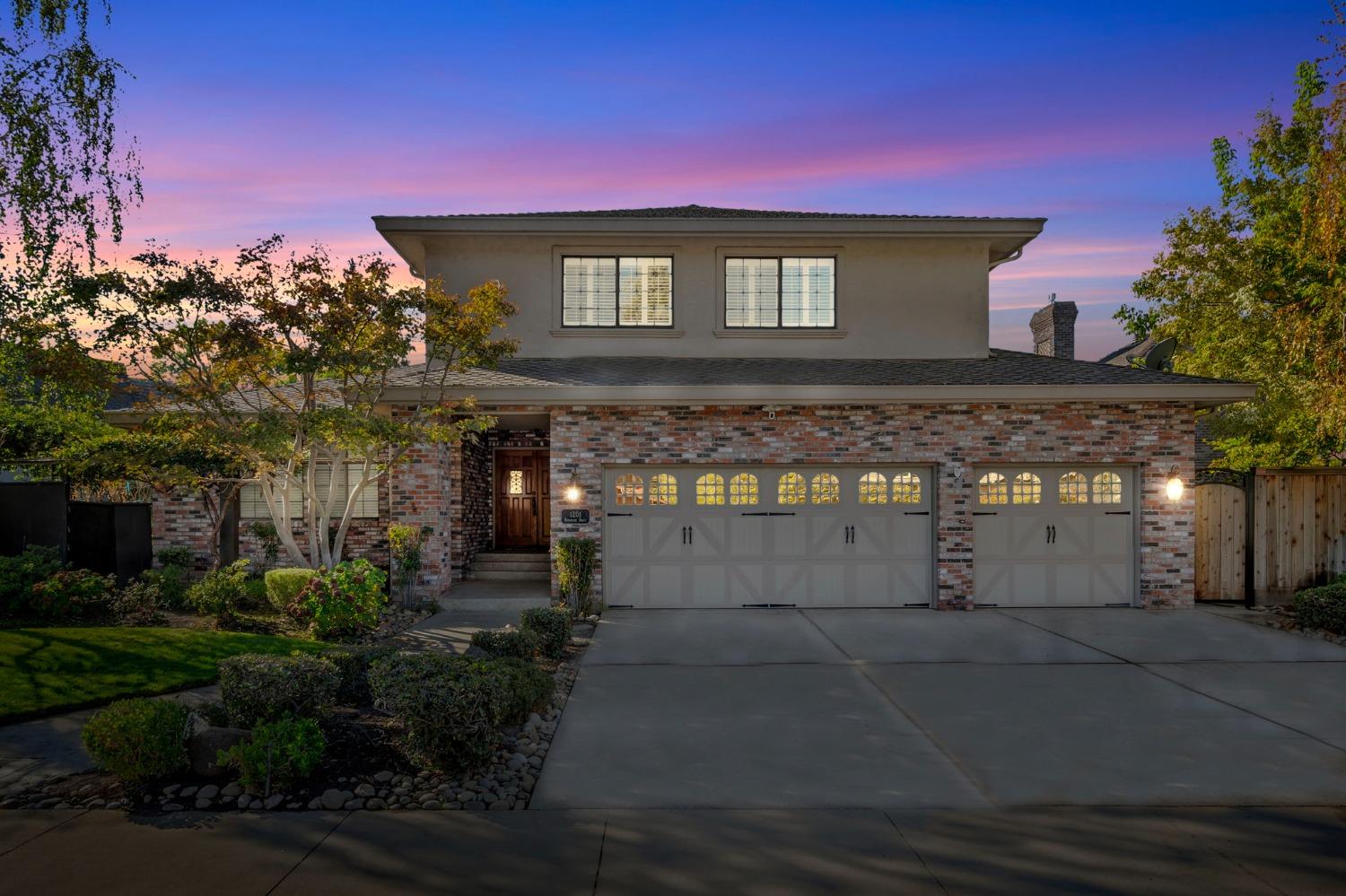 Detail Gallery Image 2 of 52 For 1201 Rivergate Dr, Lodi,  CA 95240 - 4 Beds | 2/1 Baths