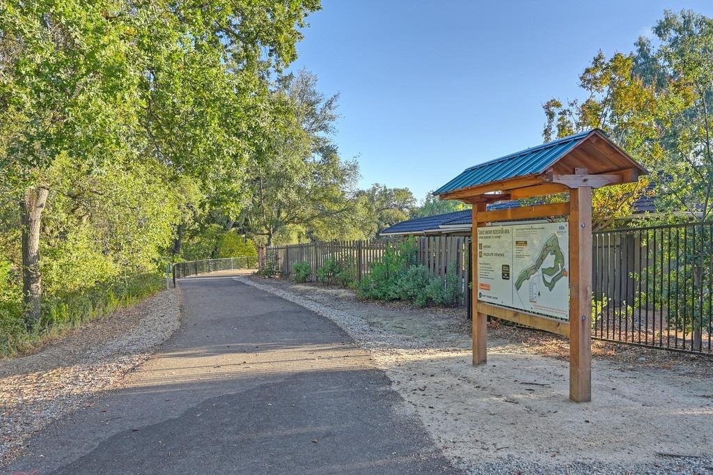 Detail Gallery Image 74 of 90 For 4058 Whitney Vista Ln, Rocklin,  CA 95677 - 4 Beds | 3/1 Baths