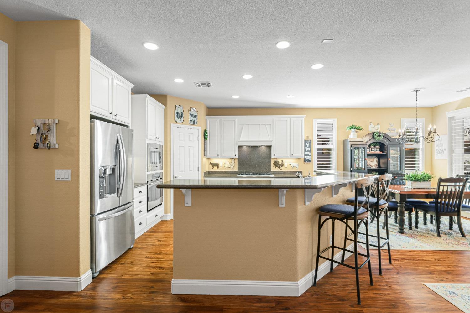 Detail Gallery Image 12 of 91 For 2395 Nutwood Pl, Manteca,  CA 95336 - 2 Beds | 2 Baths