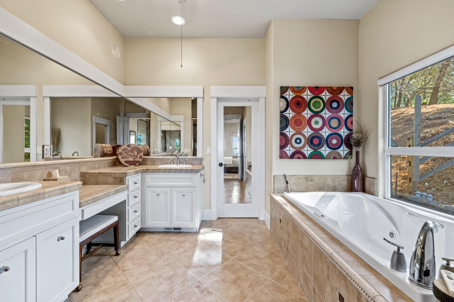 Detail Gallery Image 28 of 67 For 4686 Pinta Ct, Camino,  CA 95709 - 3 Beds | 3/2 Baths