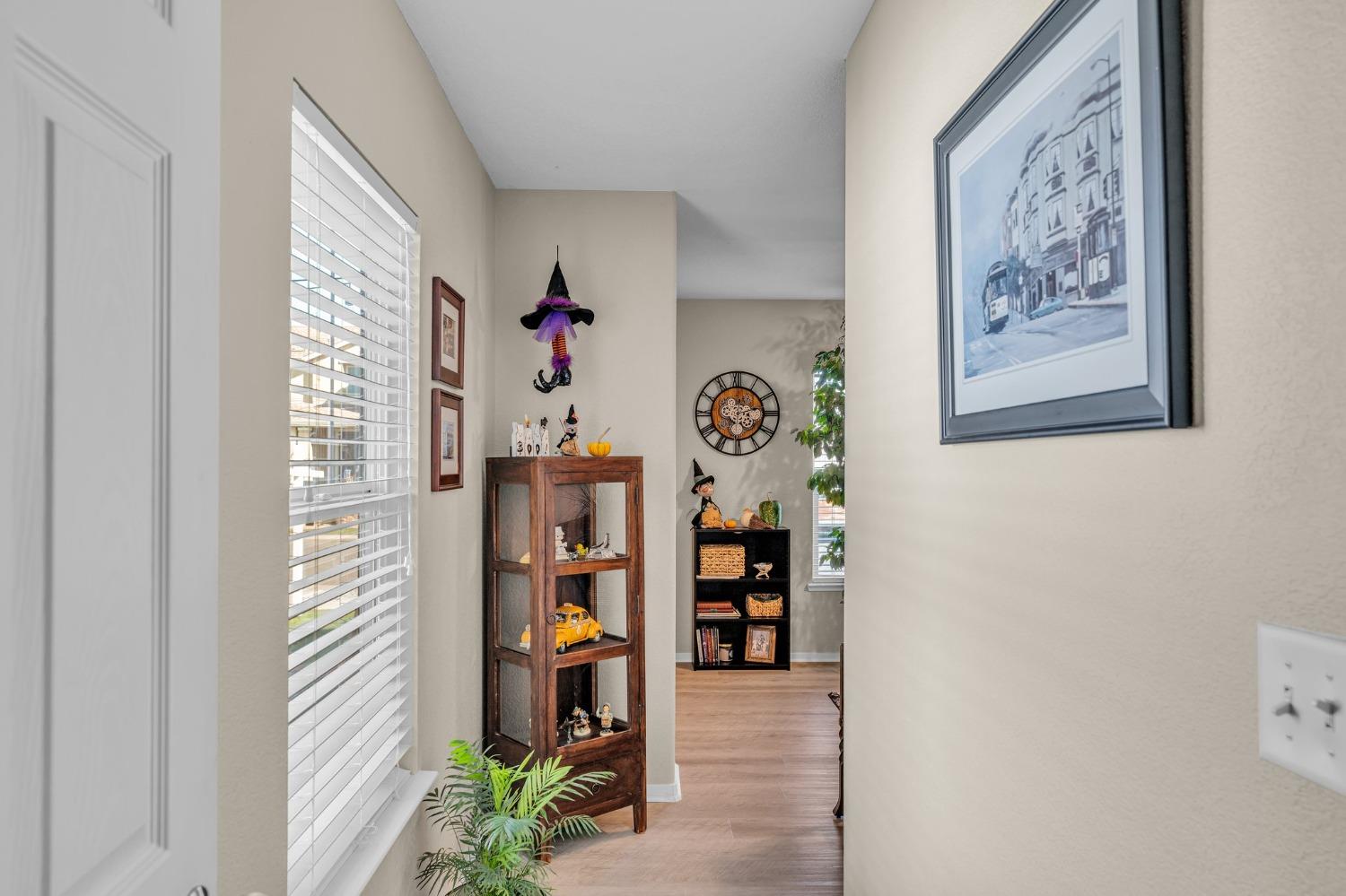 Detail Gallery Image 13 of 50 For 759 Weeping Willow Way, Lincoln,  CA 95648 - 4 Beds | 2 Baths