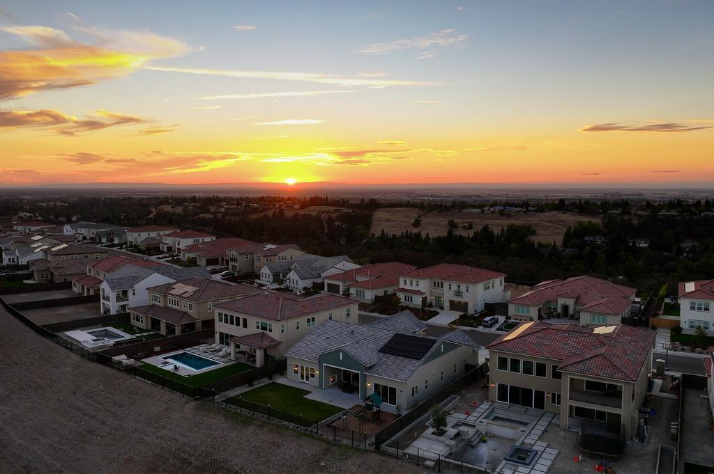 Detail Gallery Image 87 of 90 For 4058 Whitney Vista Ln, Rocklin,  CA 95677 - 4 Beds | 3/1 Baths