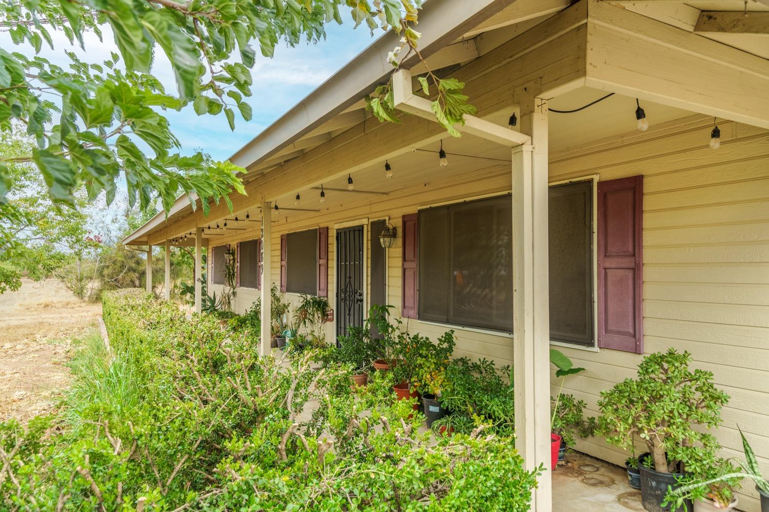 Detail Gallery Image 5 of 51 For 12089 Walmort Rd, Wilton,  CA 95693 - 4 Beds | 2 Baths