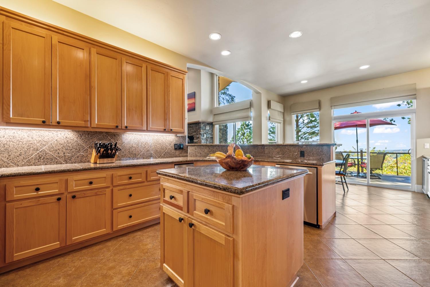 Detail Gallery Image 33 of 67 For 4686 Pinta Ct, Camino,  CA 95709 - 3 Beds | 3/2 Baths