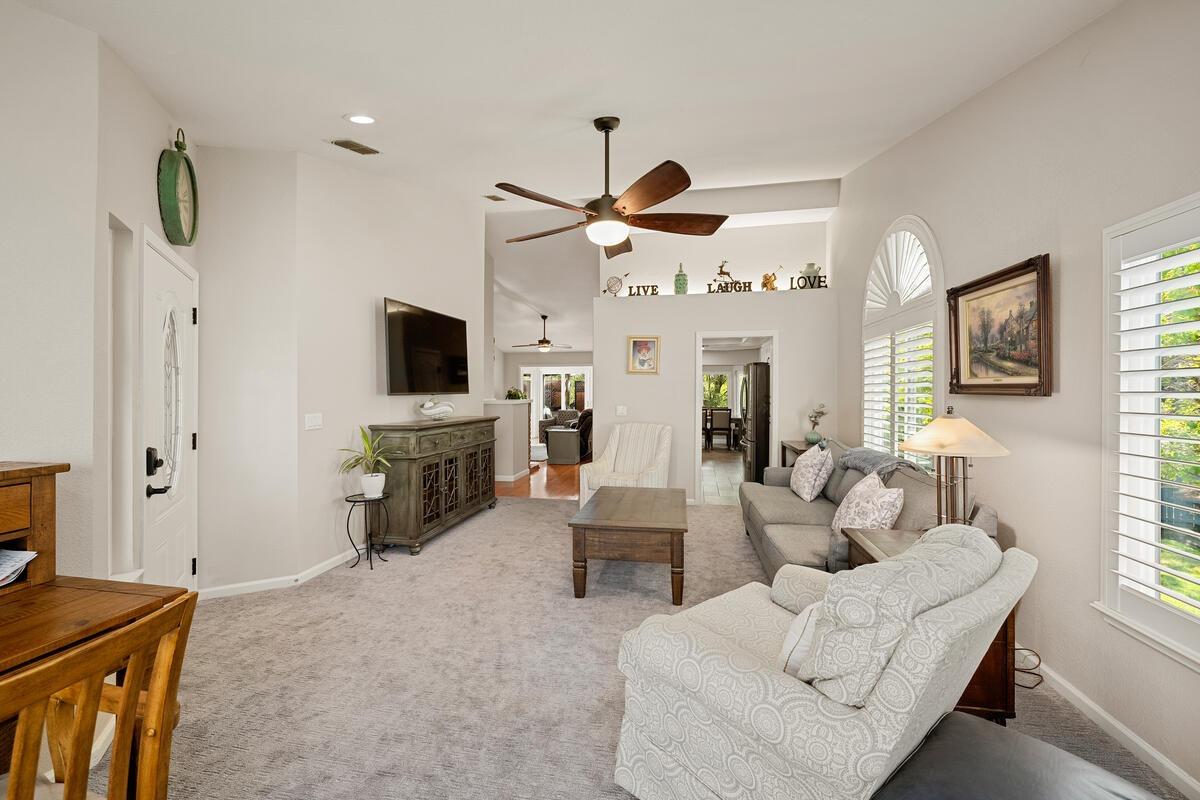 Detail Gallery Image 12 of 48 For 3601 Sawyer Ct, Diamond Springs,  CA 95619 - 3 Beds | 2 Baths