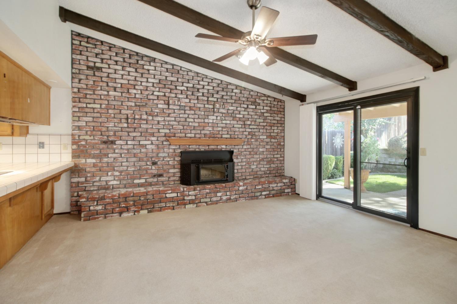 Detail Gallery Image 11 of 49 For 5136 Linda Lou Dr, Carmichael,  CA 95608 - 3 Beds | 2 Baths