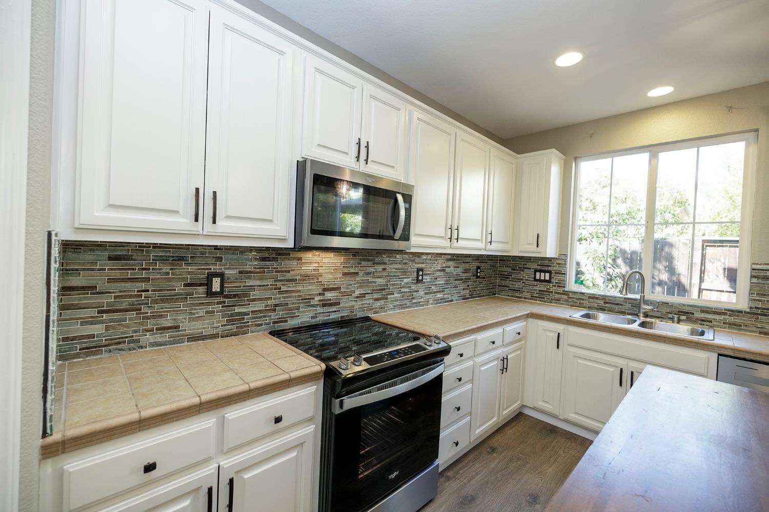 Detail Gallery Image 15 of 40 For 9388 Vintner Cir, Patterson,  CA 95363 - 3 Beds | 2/1 Baths