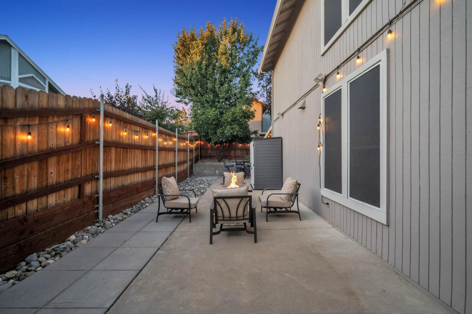 Detail Gallery Image 39 of 46 For 4929 Fawnridge Ct, Antelope,  CA 95843 - 3 Beds | 2/1 Baths