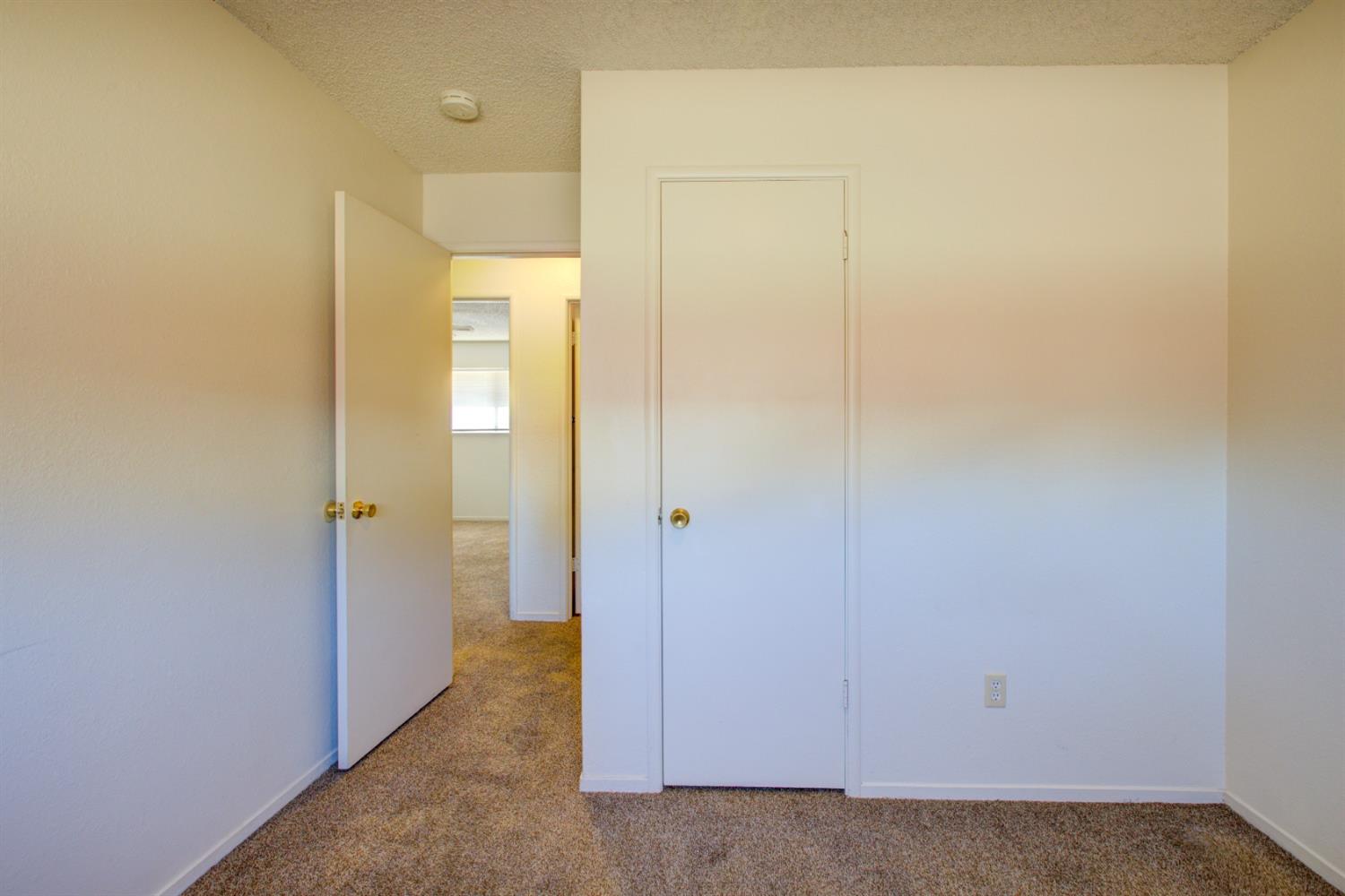 Detail Gallery Image 35 of 43 For 701 Junipero Ct, Merced,  CA 95348 - 3 Beds | 2 Baths