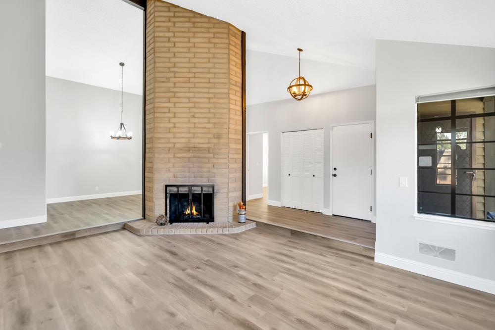 Detail Gallery Image 8 of 37 For 10 Limited Ct, Sacramento,  CA 95823 - 3 Beds | 2/1 Baths