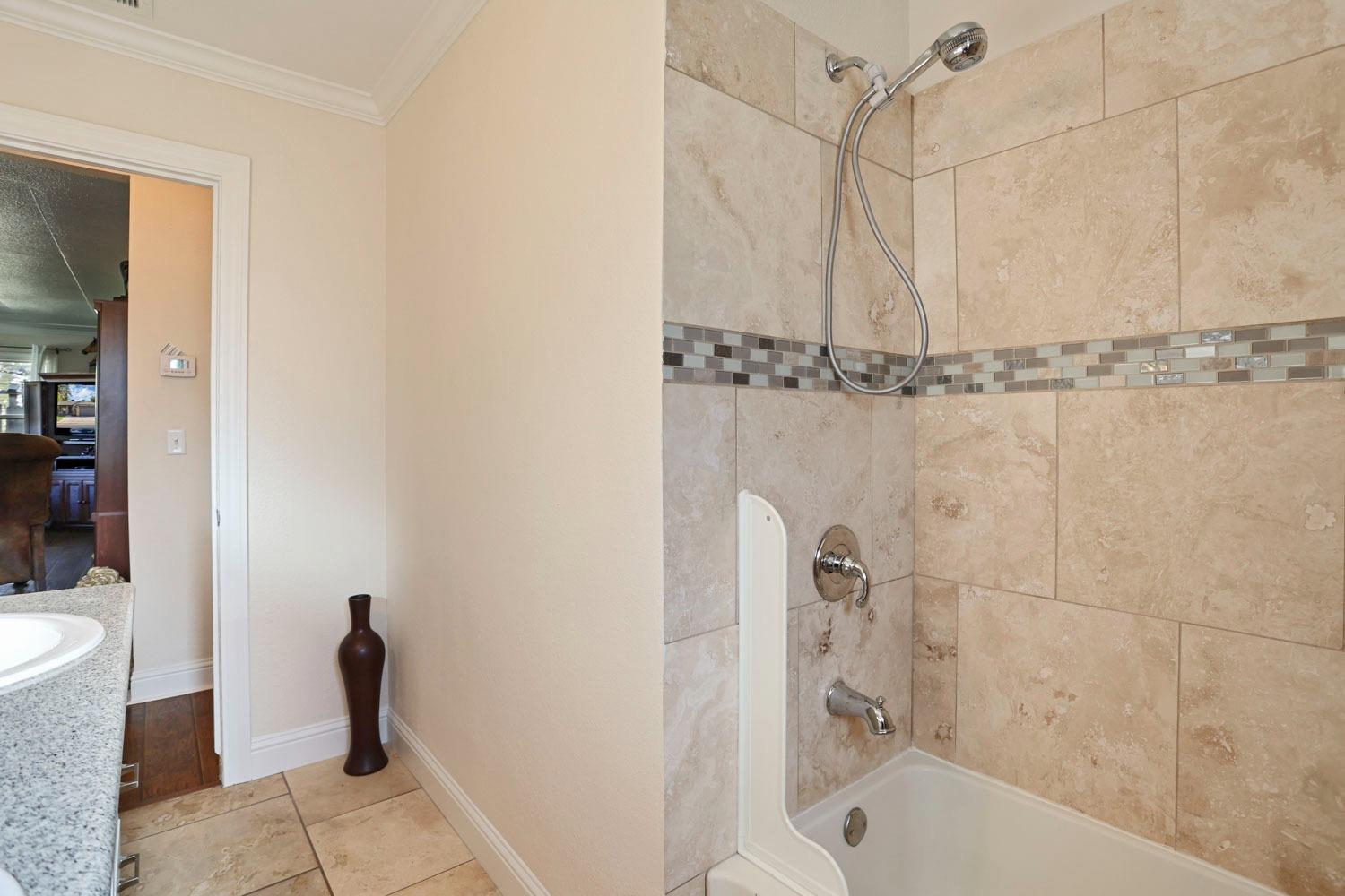 Detail Gallery Image 18 of 32 For 1736 Roselawn Ave, Stockton,  CA 95204 - 3 Beds | 2 Baths