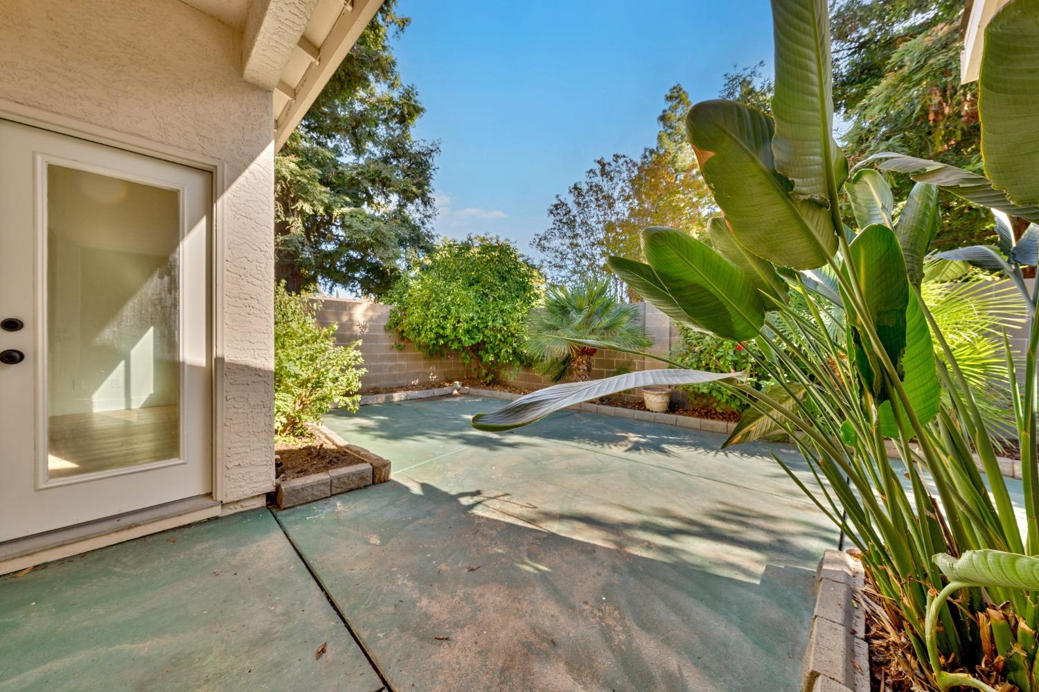 Detail Gallery Image 34 of 39 For 7621 Suncove Lane, Sacramento,  CA 95828 - 3 Beds | 2 Baths