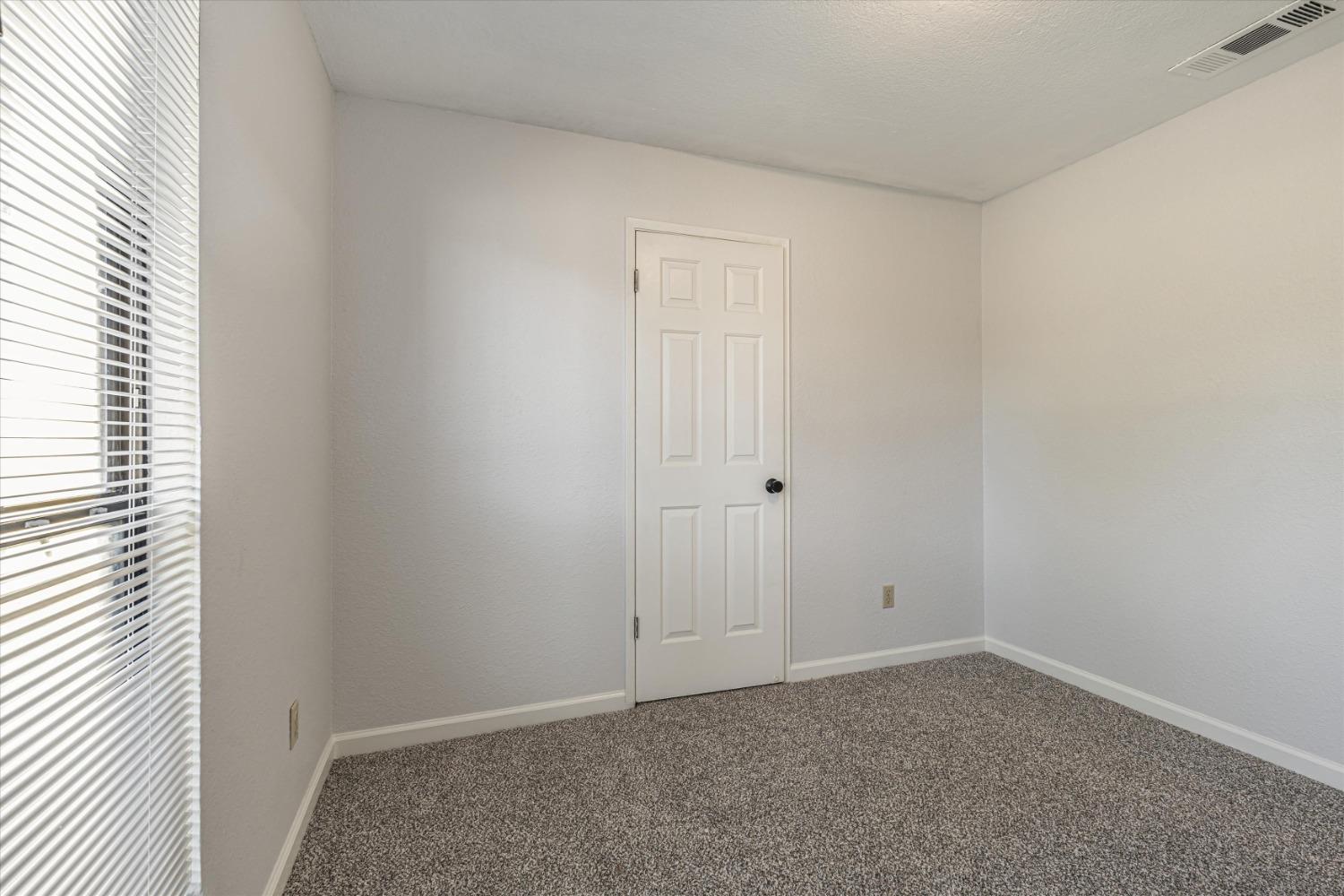 Detail Gallery Image 20 of 33 For 500 Capistrano Dr, Modesto,  CA 95354 - 2 Beds | 2 Baths