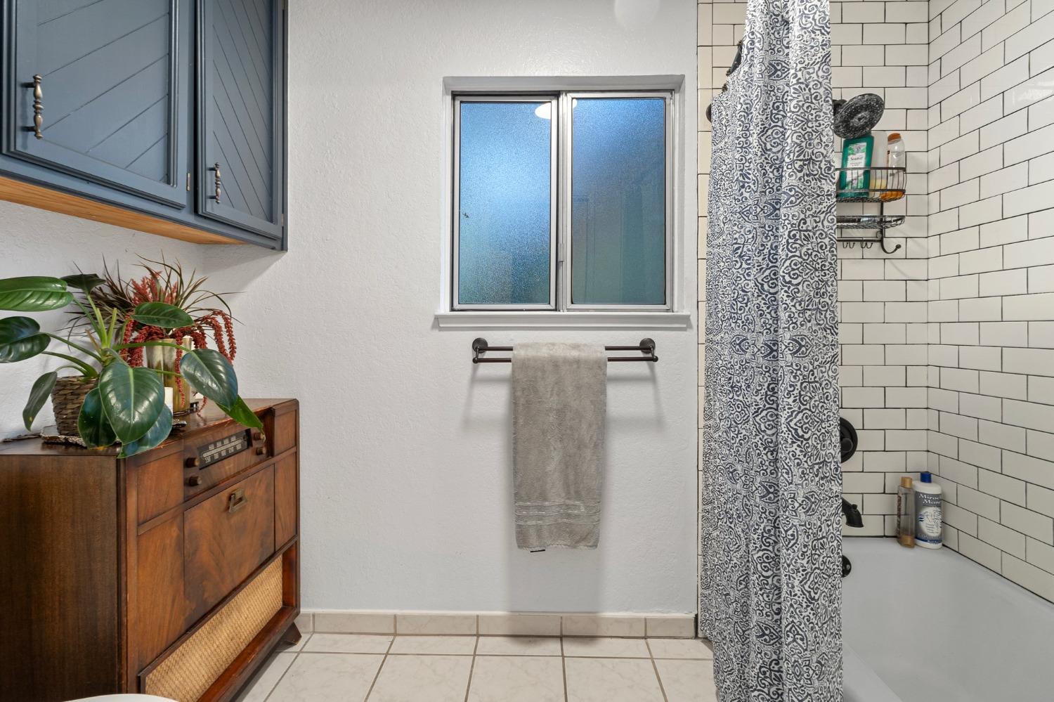 Detail Gallery Image 31 of 50 For 161 N Morton Blvd, Modesto,  CA 95354 - 4 Beds | 2/1 Baths