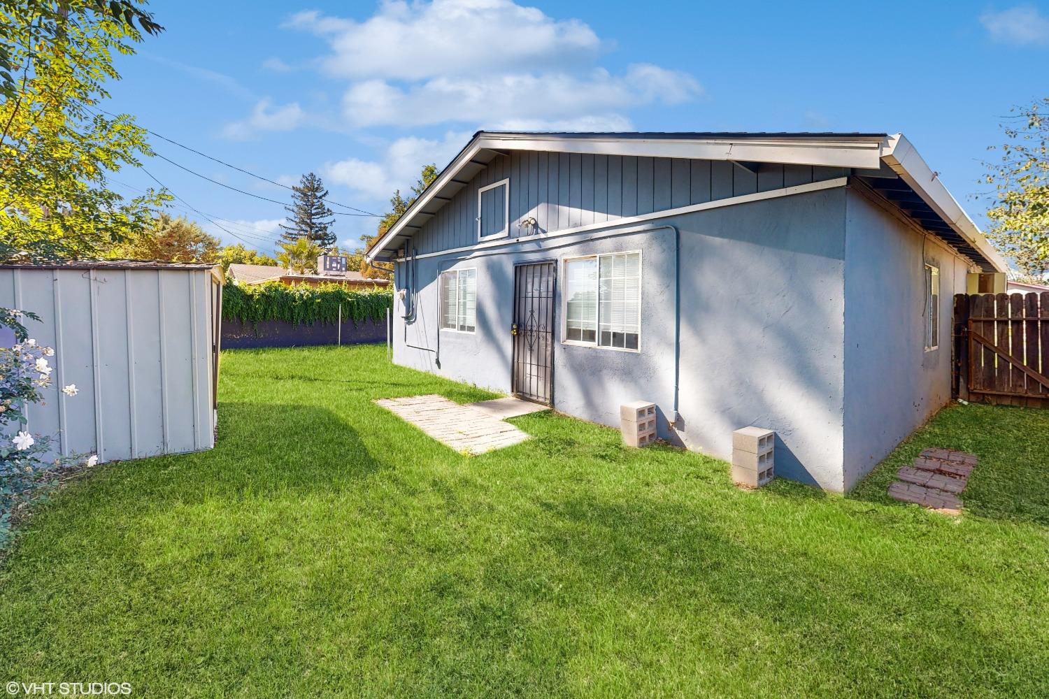 Detail Gallery Image 19 of 20 For 256 Lindley Dr, Sacramento,  CA 95815 - 4 Beds | 2 Baths