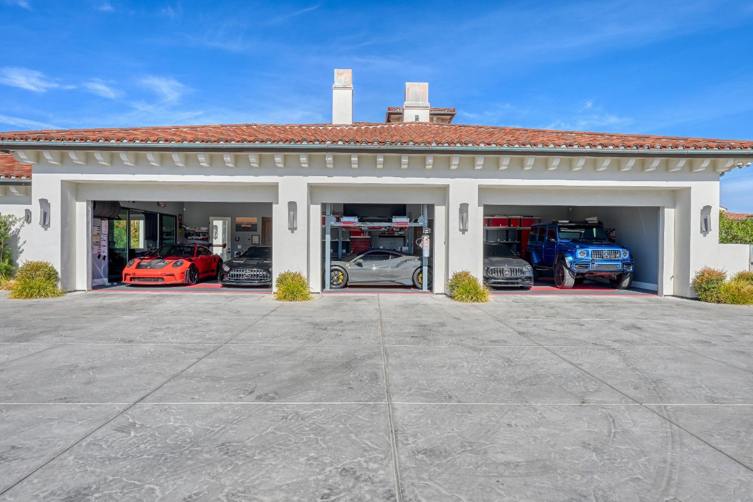 Detail Gallery Image 96 of 99 For 9050 Chelshire Estates Ct, Granite Bay,  CA 95746 - 4 Beds | 4/3 Baths