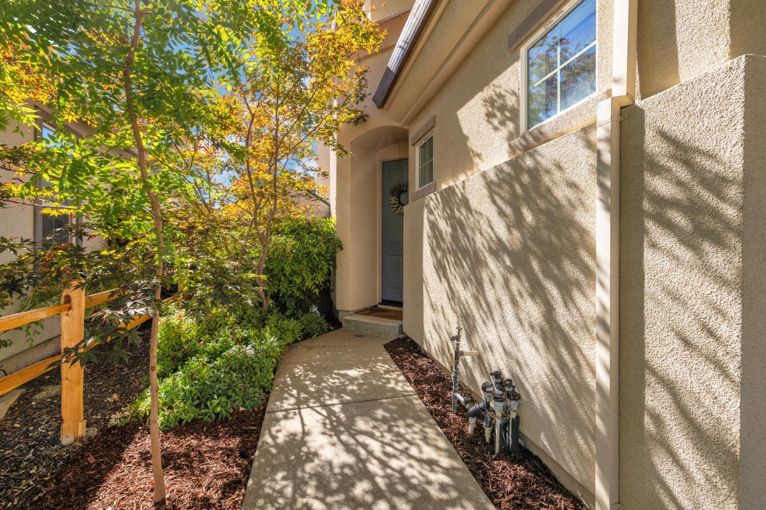 Detail Gallery Image 6 of 49 For 1917 Letterkenny Dr, Lincoln,  CA 95648 - 4 Beds | 2/1 Baths