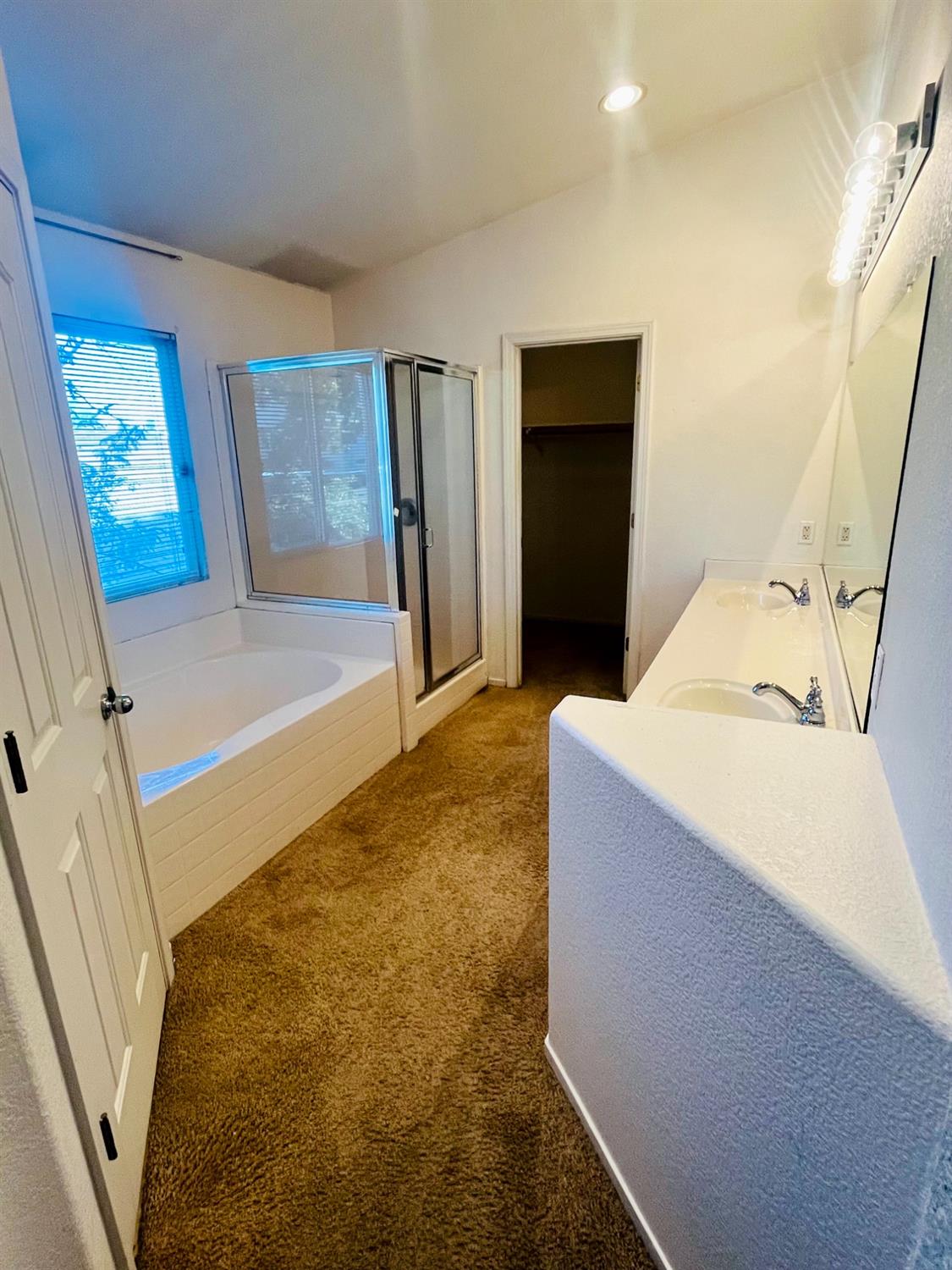 Detail Gallery Image 14 of 20 For 340 Cappas Ct, Roseville,  CA 95678 - 4 Beds | 2/1 Baths