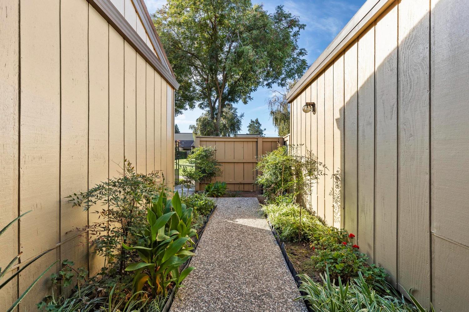 Detail Gallery Image 7 of 47 For 1338 Hunn Rd #24,  Yuba City,  CA 95993 - 3 Beds | 2 Baths