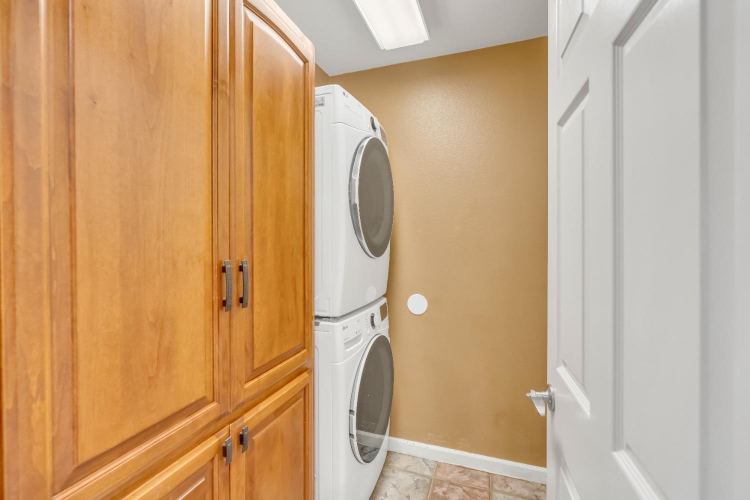 Detail Gallery Image 17 of 34 For 8505 Wedgestone Ct, Antelope,  CA 95843 - 3 Beds | 2/1 Baths