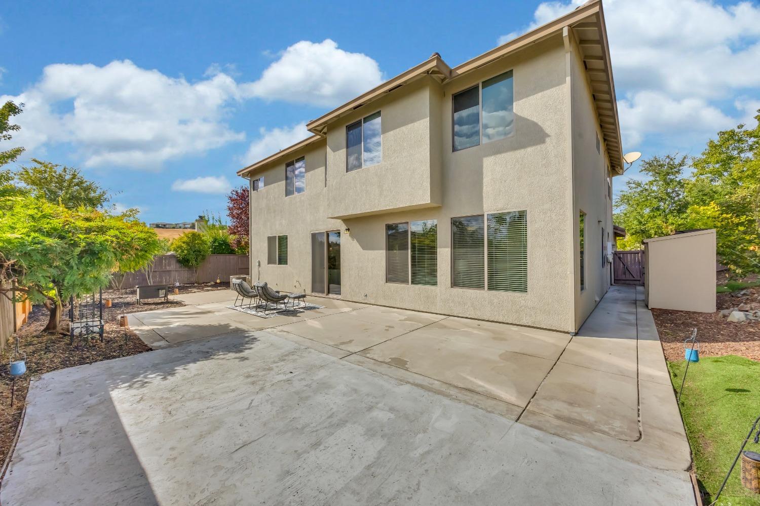 Detail Gallery Image 9 of 73 For 6024 Brogan Way, El Dorado Hills,  CA 95762 - 6 Beds | 5 Baths