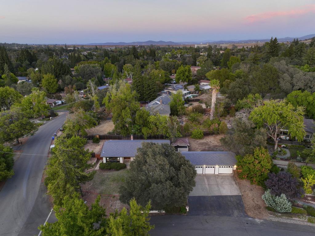 Detail Gallery Image 66 of 70 For 9801 Blue Lake Dr, Folsom,  CA 95630 - 4 Beds | 2 Baths