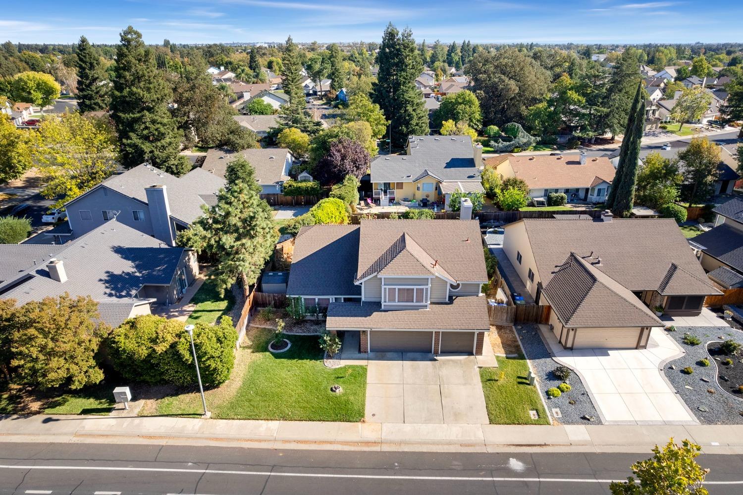 Detail Gallery Image 30 of 35 For 9455 Foulks Ranch Dr, Elk Grove,  CA 95758 - 4 Beds | 3 Baths